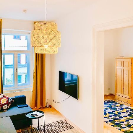 Contemporary City Apartment - By Nahuen Suites Γκρατς Εξωτερικό φωτογραφία