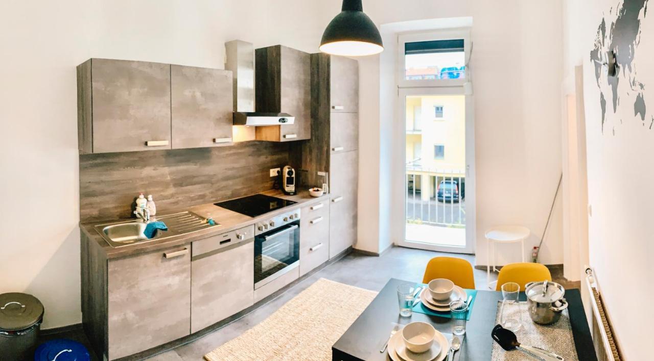 Contemporary City Apartment - By Nahuen Suites Γκρατς Εξωτερικό φωτογραφία